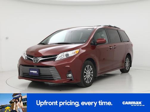 2019 Toyota Sienna XLE