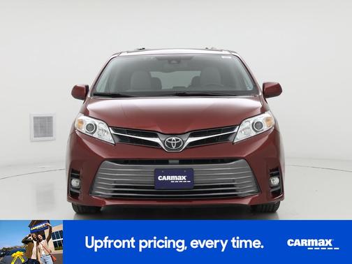 2019 Toyota Sienna XLE