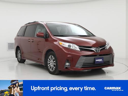 2019 Toyota Sienna XLE