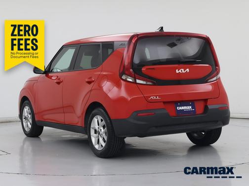 Red 2022 Kia Soul LX