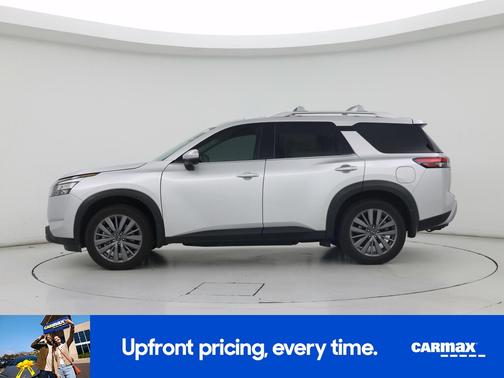 Silver 2025 Nissan Pathfinder SL