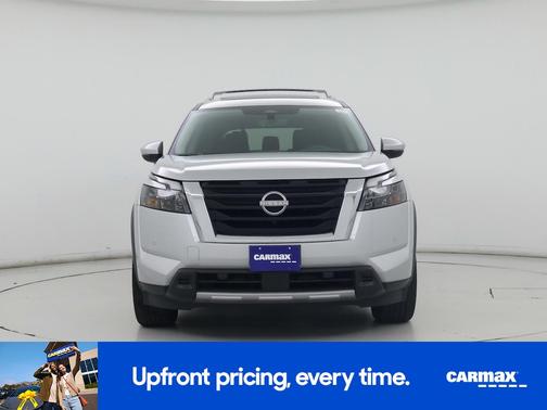 Silver 2025 Nissan Pathfinder SL