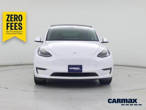 White 2023 Tesla Model Y Long Range