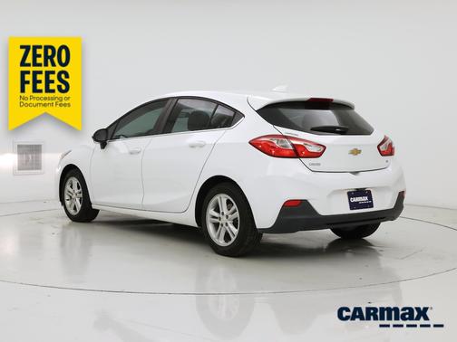 White 2017 Chevrolet Cruze LT