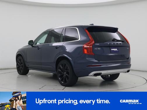 2021 Volvo XC90 T6 Momentum