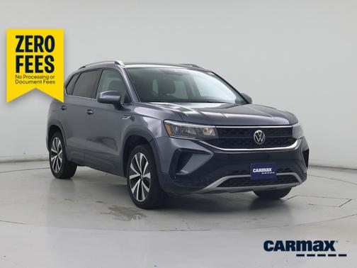 Gray 2024 Volkswagen Taos SE
