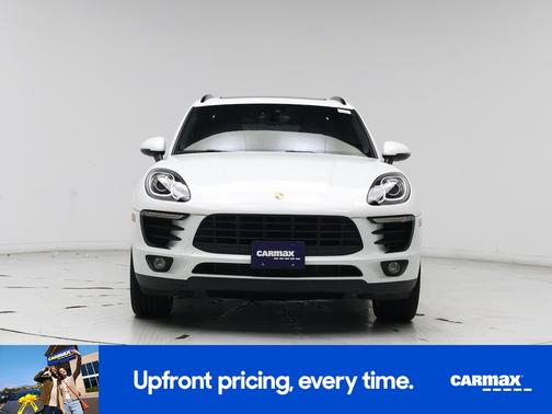 White 2018 Porsche Macan