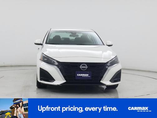 2023 Nissan Altima SV