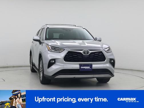 Silver 2021 Toyota Highlander Platinum