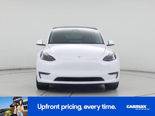 White 2024 Tesla Model Y Long Range