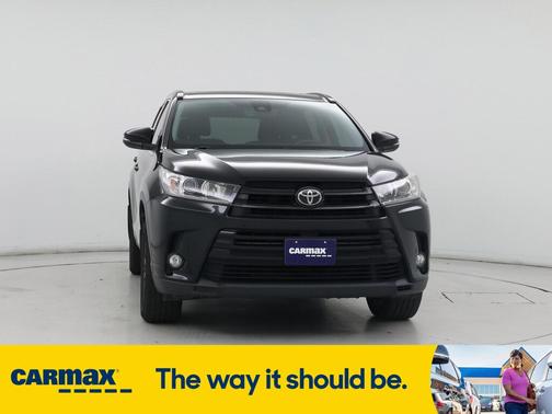 2017 Toyota Highlander SE