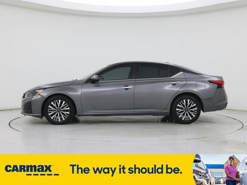 2023 Nissan Altima SV
