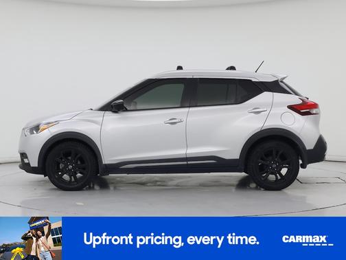 Silver 2020 Nissan Kicks SR