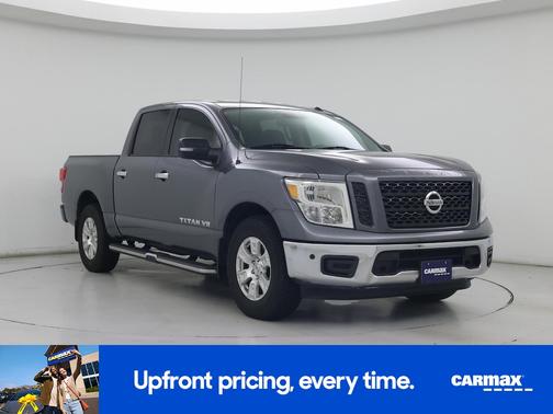 Gray 2019 Nissan Titan SV