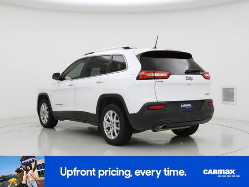 White 2018 Jeep Cherokee Latitude Plus