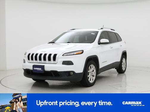 White 2018 Jeep Cherokee Latitude Plus