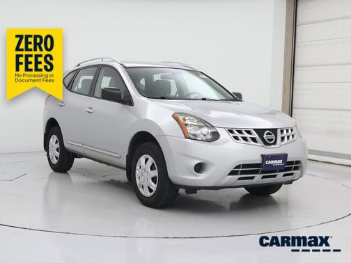 Silver 2015 Nissan Rogue Select S