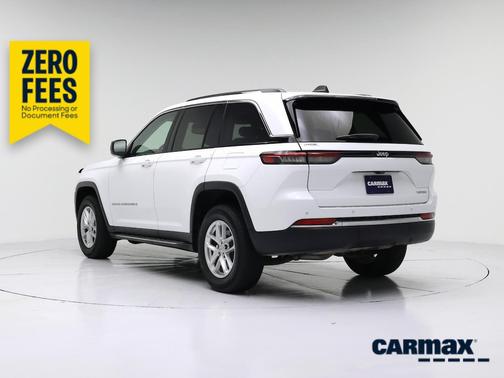 White 2024 Jeep Grand Cherokee Laredo