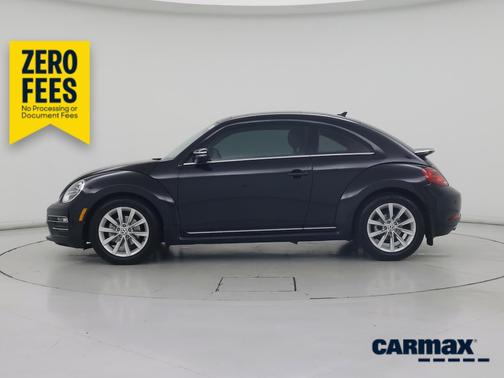 Black 2018 Volkswagen Beetle SE