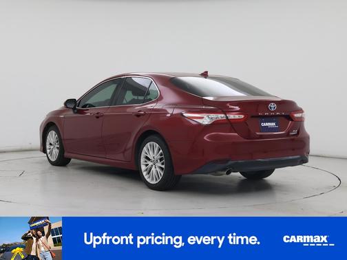 2020 Toyota Camry Hybrid XLE