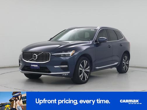 Blue 2023 Volvo XC60 B5 Plus Bright Theme