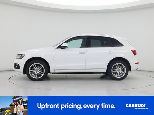 White 2017 Audi Q5 Premium