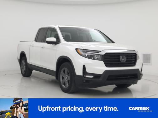 White 2023 Honda Ridgeline RTL
