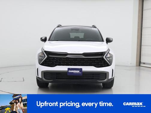 White 2023 Kia Sportage X-Line