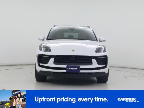 White 2023 Porsche Macan