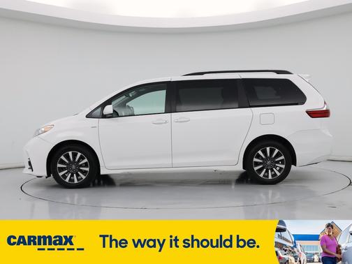 2020 Toyota Sienna LE