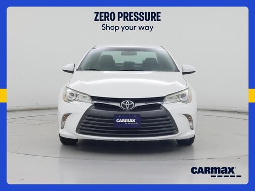 White 2015 Toyota Camry LE