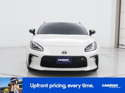 2025 Toyota GR86 Premium