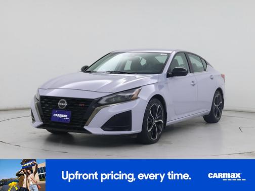 White 2025 Nissan Altima SR