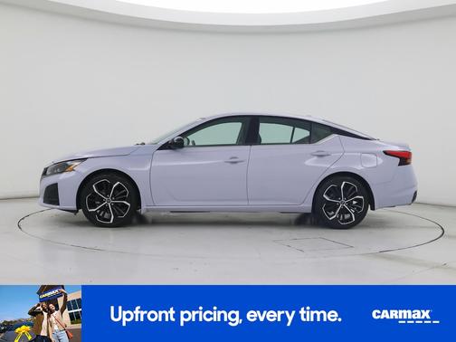 White 2025 Nissan Altima SR