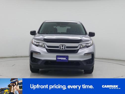 Silver 2019 Honda Pilot LX