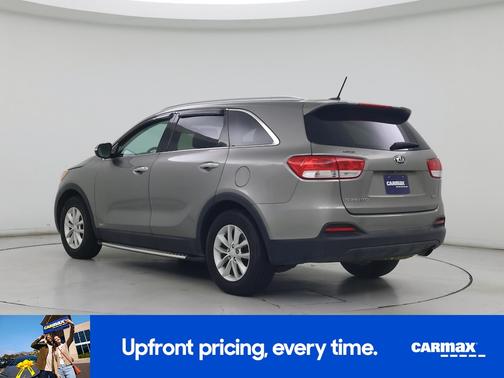 Gray 2017 Kia Sorento LX