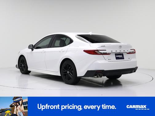 White 2025 Toyota Camry SE