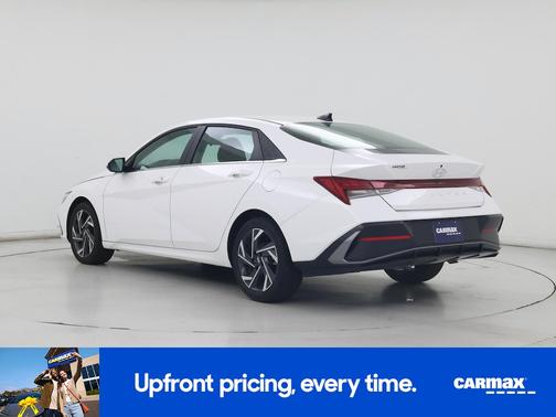 White 2025 Hyundai ELANTRA SEL Convenience