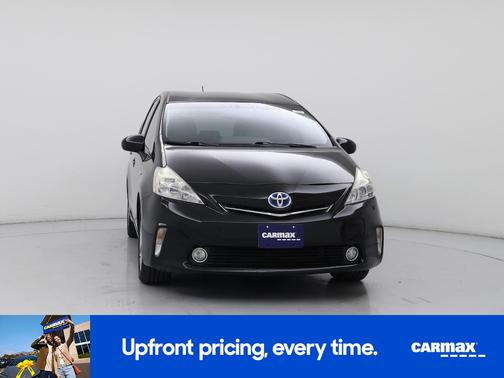 2014 Toyota Prius v Five