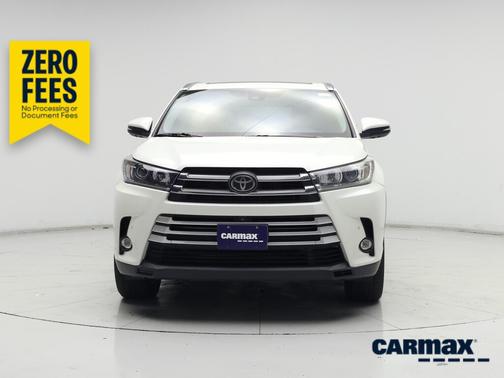 White 2019 Toyota Highlander Limited Platinum