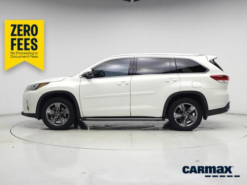 White 2019 Toyota Highlander Limited Platinum