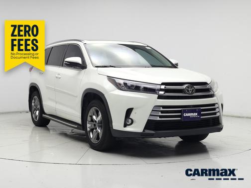 White 2019 Toyota Highlander Limited Platinum