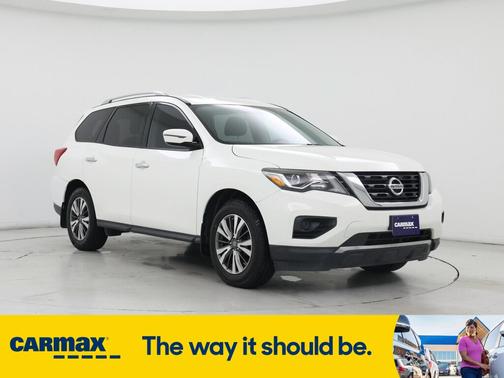 2017 Nissan Pathfinder S