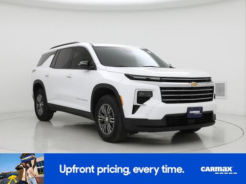 White 2024 Chevrolet Traverse LT