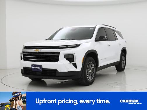 White 2024 Chevrolet Traverse LT