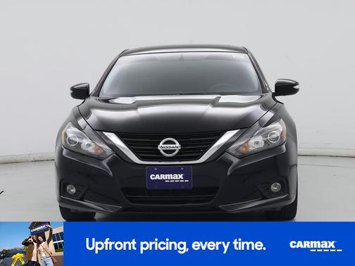 Black 2016 Nissan Altima SL