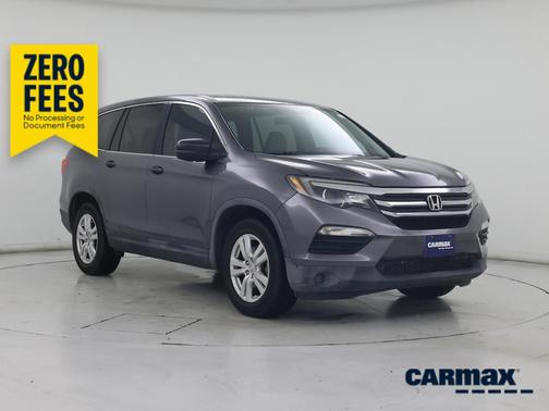 Gray 2017 Honda Pilot LX