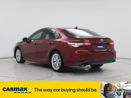 2019 Toyota Camry Hybrid XLE