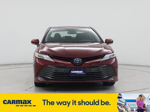 2019 Toyota Camry Hybrid XLE