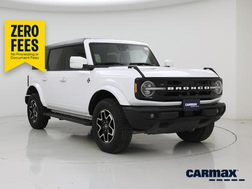White 2024 Ford Bronco Outer Banks